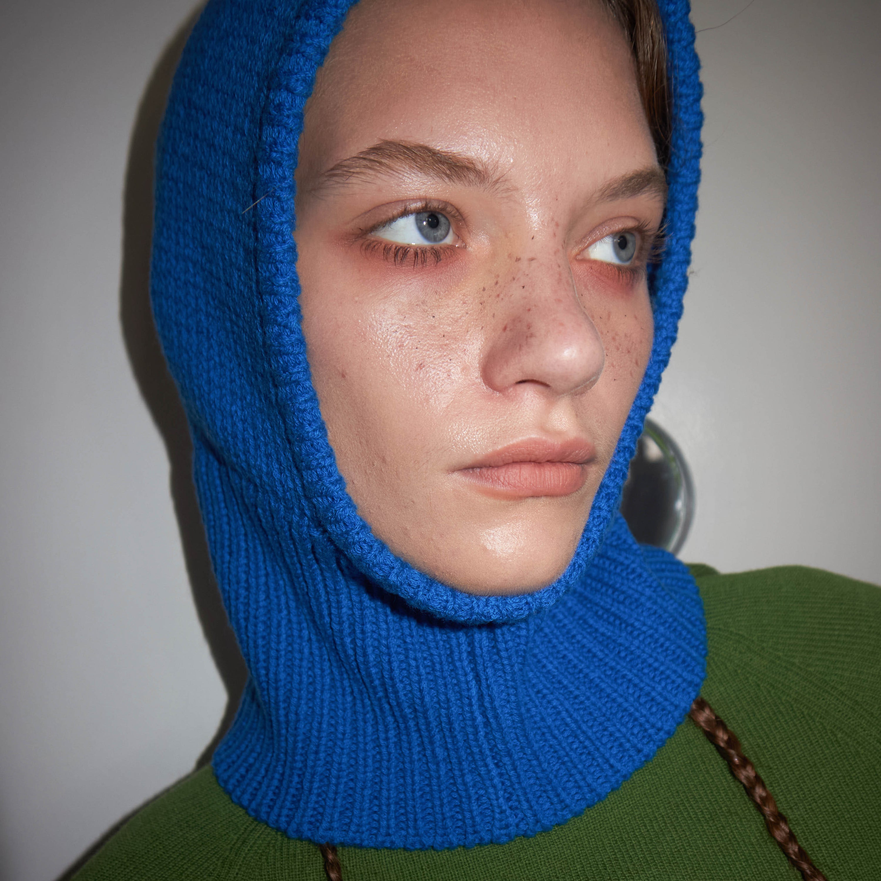 Arthur Apparel chunky wool blend knitted hood in royal blue