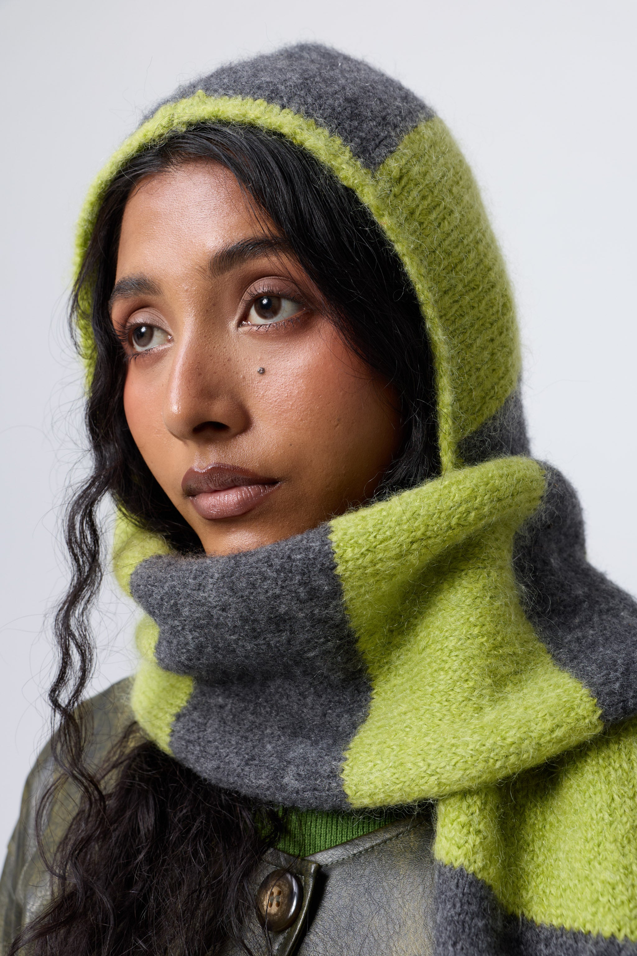 Arthur Apparel green/grey wool knitted scarf with built in hood