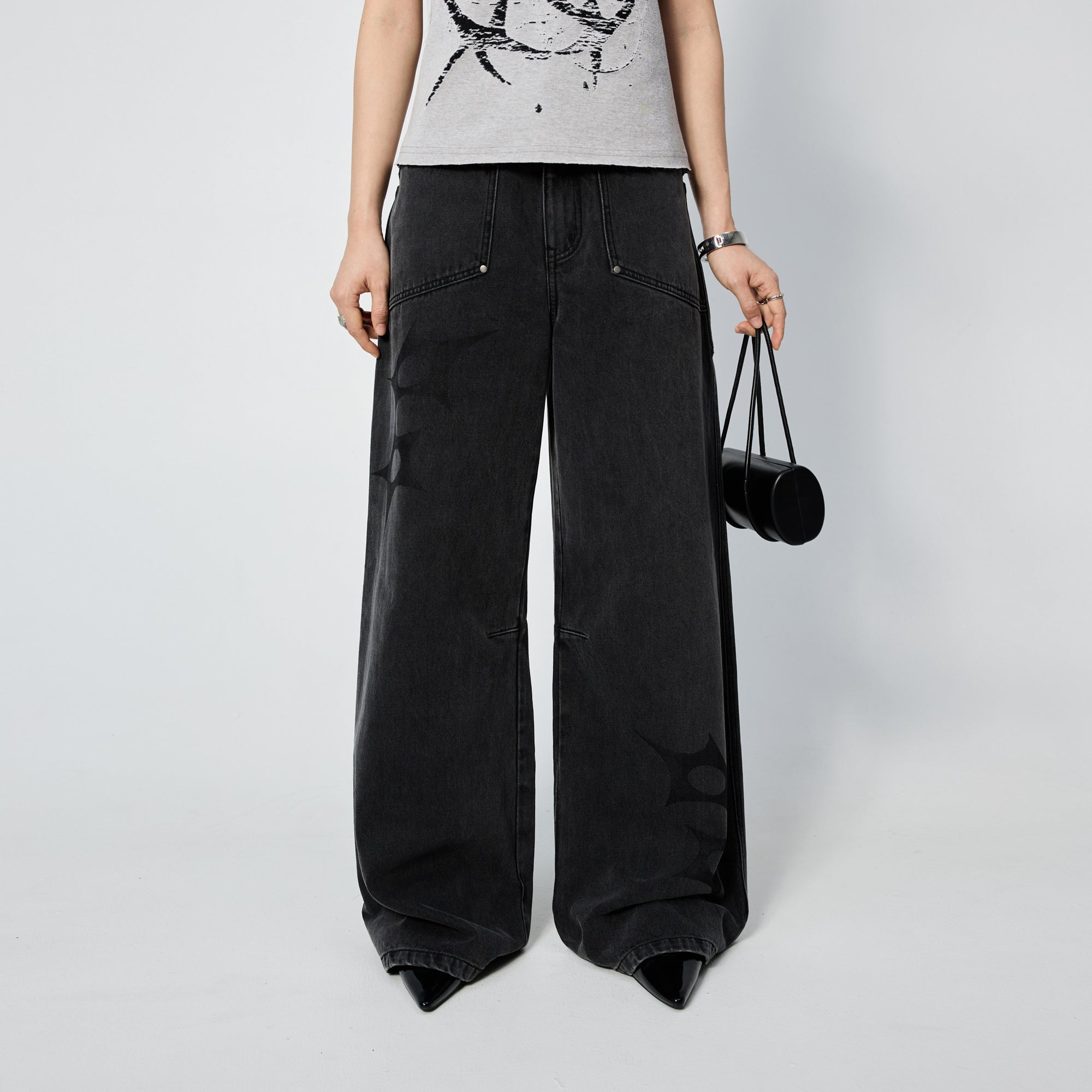 Arthur Apparel standard grey tee with black stars print